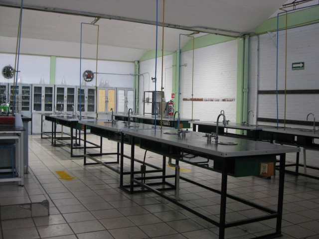 Laboratorio de Química 1 - Foto 3
